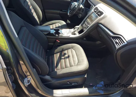 2016 Ford Fusion Se z USA, uszkodzony, nr VIN 3FA6P0T91GR263632